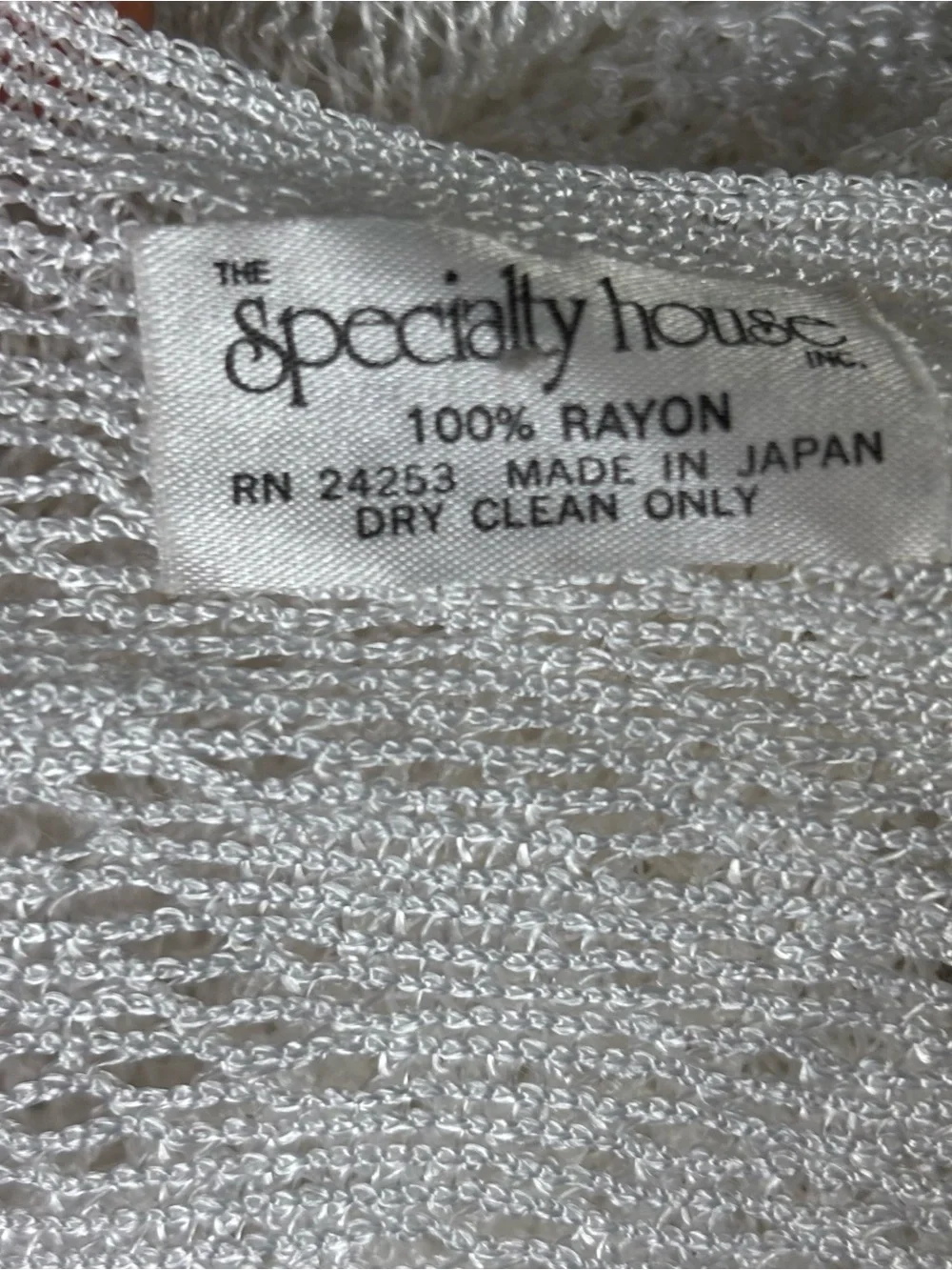Specialty House VTG White Paisley Scarf Knit Shawl Fringe Granny Cottage Core